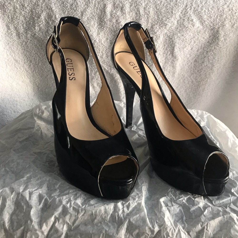 Guess cute shoes